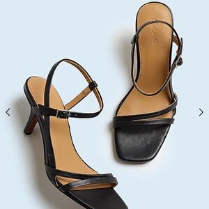 NIB The Shia Ankle-Strap Sandal Size 7